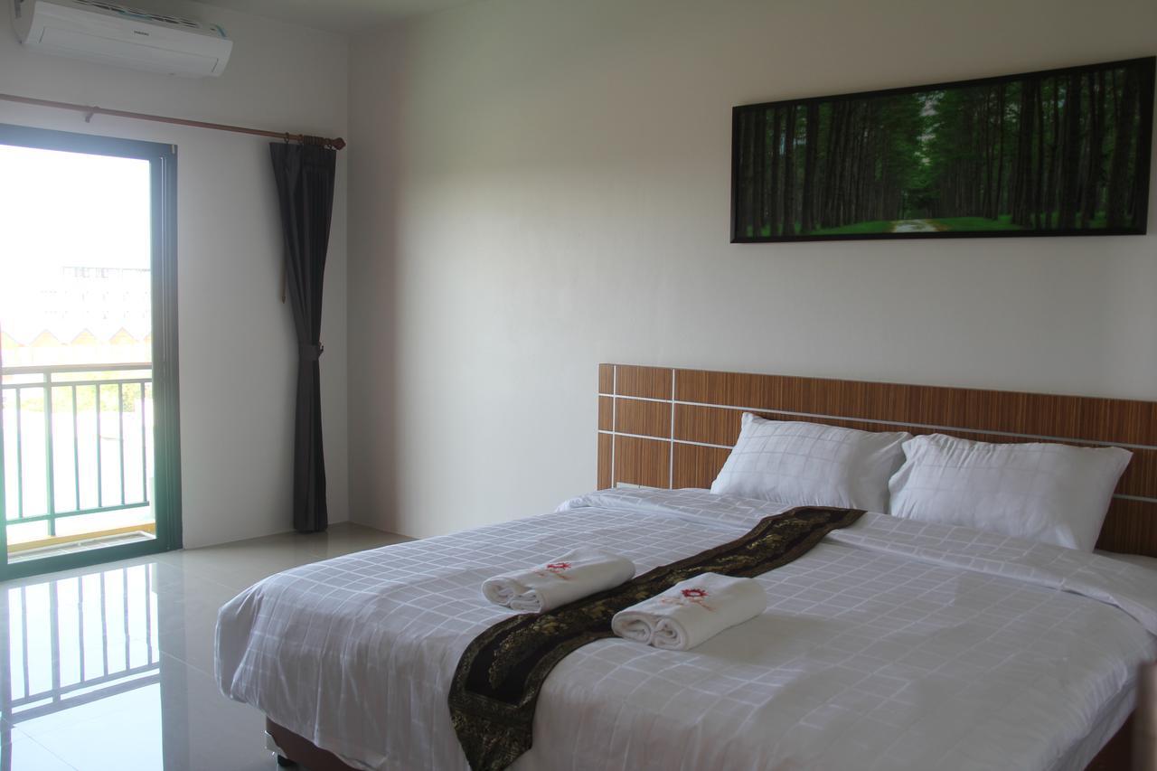 Tawan Anda Garden Hotel Surat Thani Esterno foto